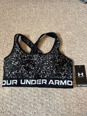 UA sports bra